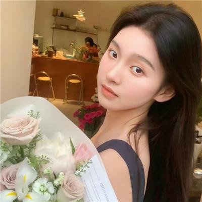 攀岩女孩儿